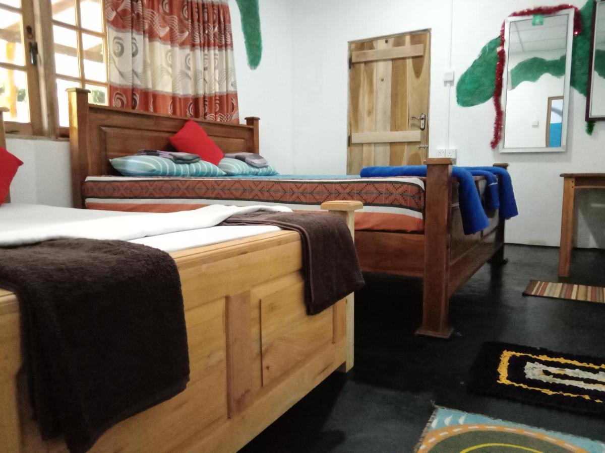 Sigiri Sandilu Homestay シギリヤ エクステリア 写真
